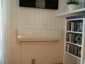 Panasonic_1_Inverter.jpg (149387 bytes)